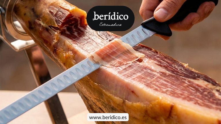 como tiene que ser un buen cuchillo jamonero​